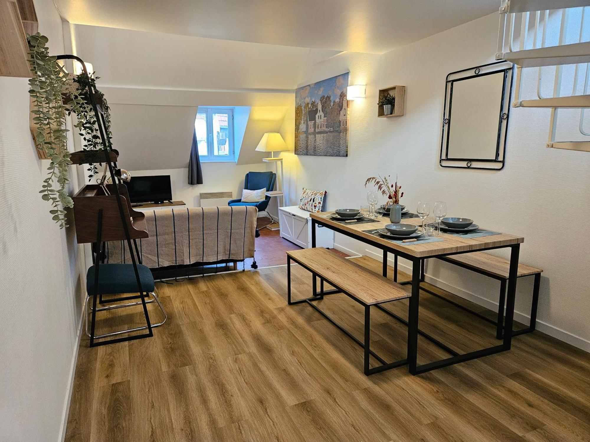 Charmant Duplex Au Coeur De Vernon Proche Gare Et Giverny Exteriör bild