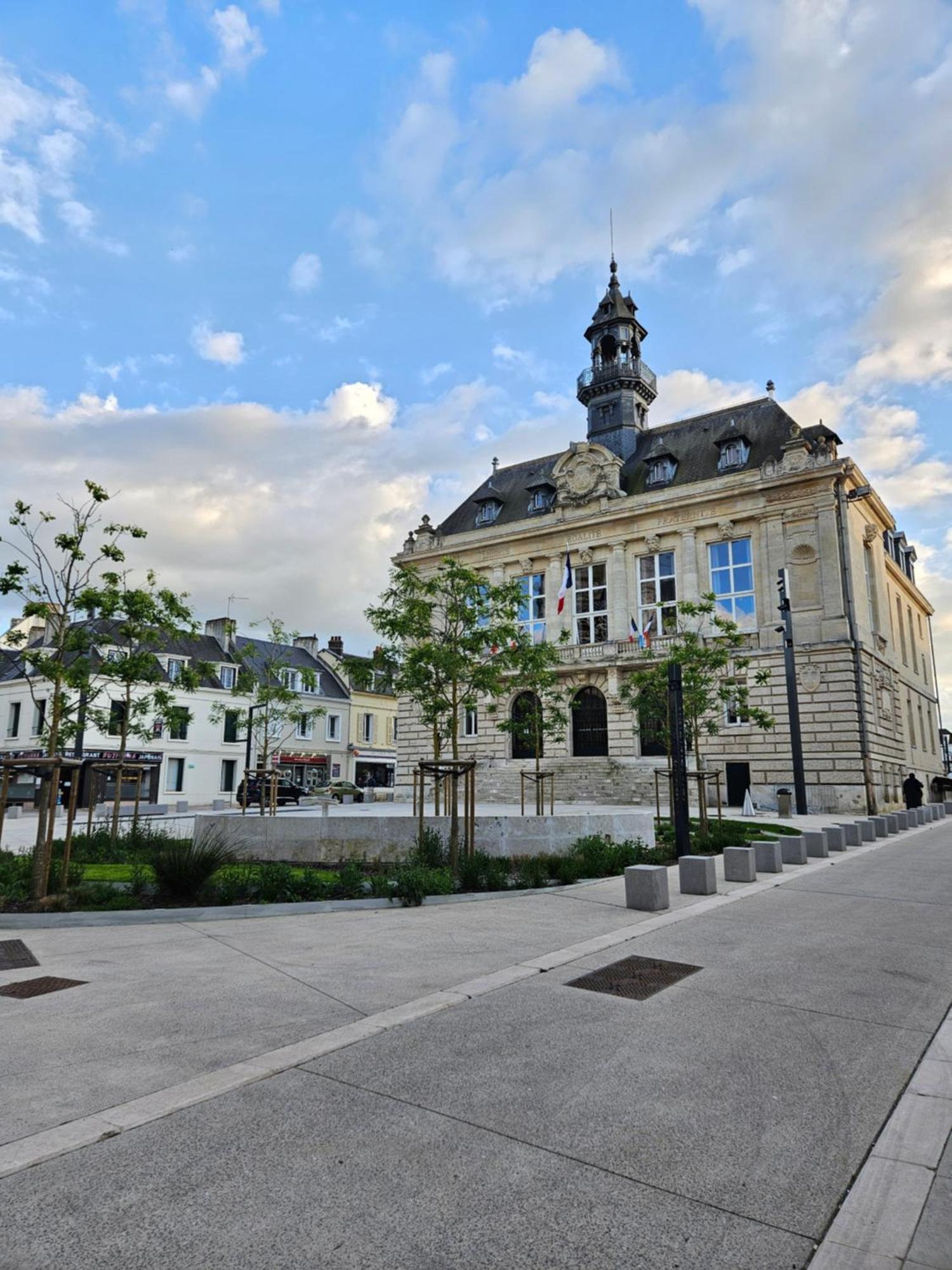 Charmant Duplex Au Coeur De Vernon Proche Gare Et Giverny Exteriör bild